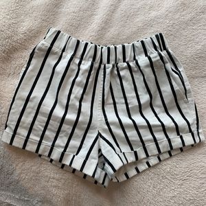 Stripped Scrunch Shorts
